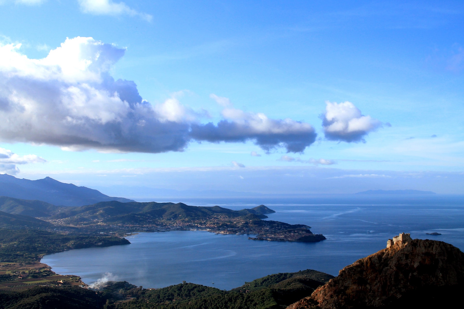 Isole